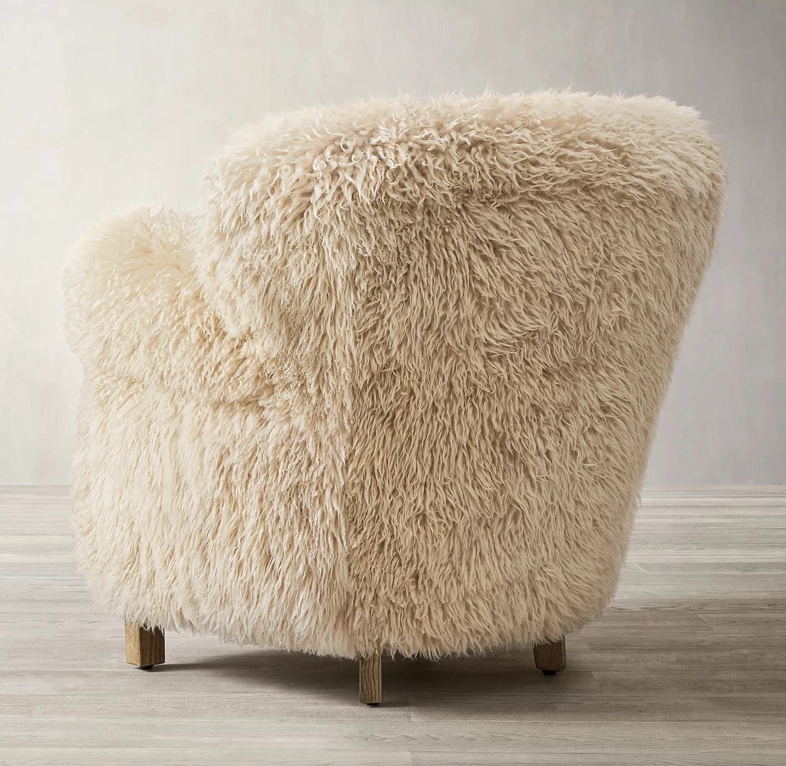 Oakwood Fluffy Single Sofa