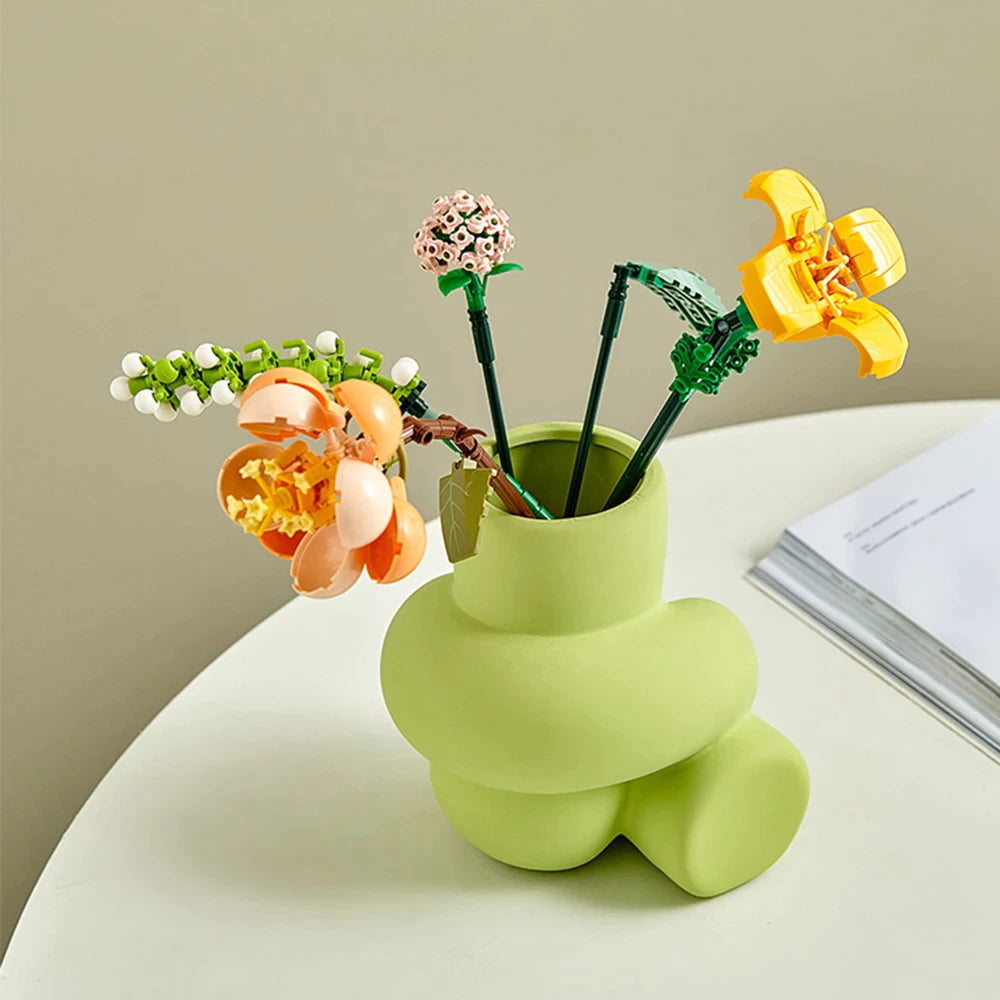 Modern Knot Vase